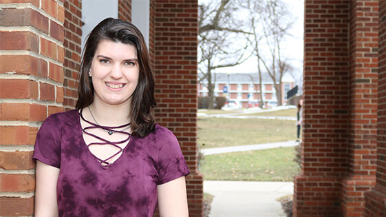 Jessica Peters Headshot