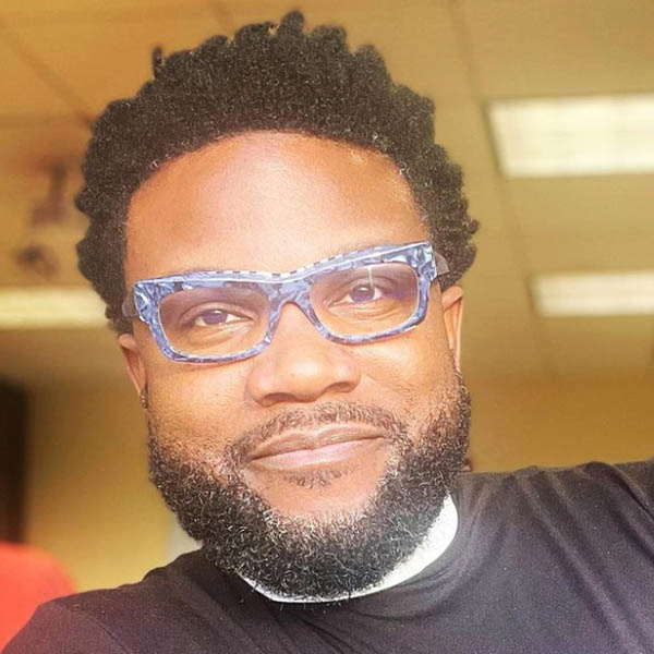 Lamont Wells   22 12