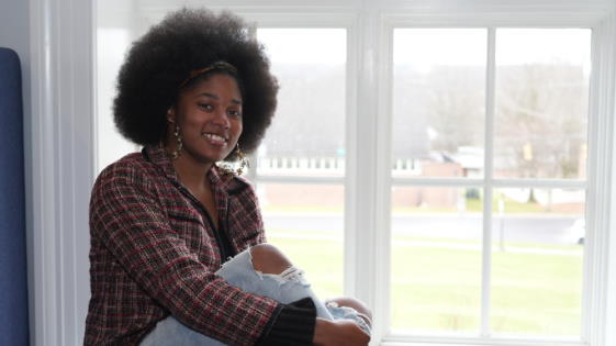 Amya Oliver Headshot