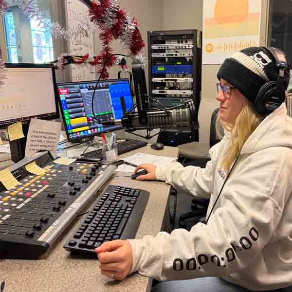 Student radio   2026
